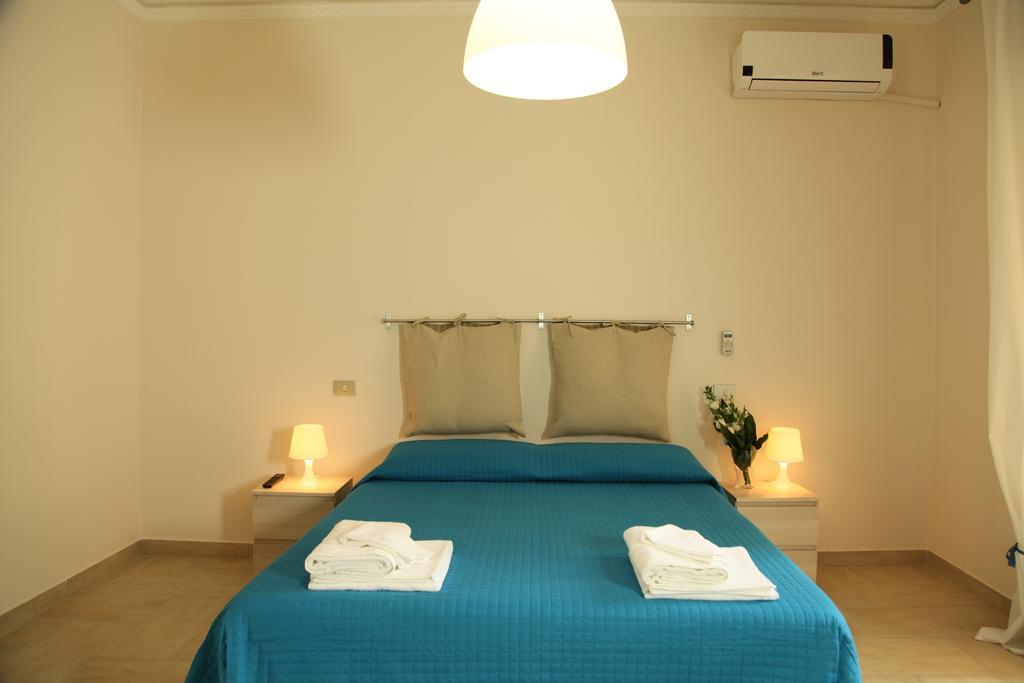 Casa A Riba U Mari Apartment Riposto Room photo
